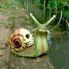 Halloween Skeleton Snail Skull Sculpture Garden Home Decoration Resin Crafts - green